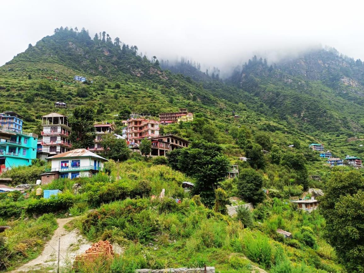 Aman Resort, Tosh Village, Himachal Pradesh Exterior photo