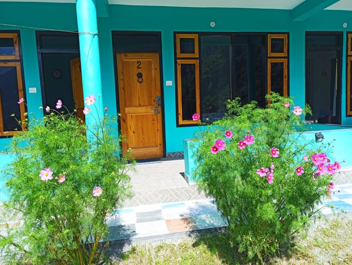 Aman Resort, Tosh Village, Himachal Pradesh Exterior photo