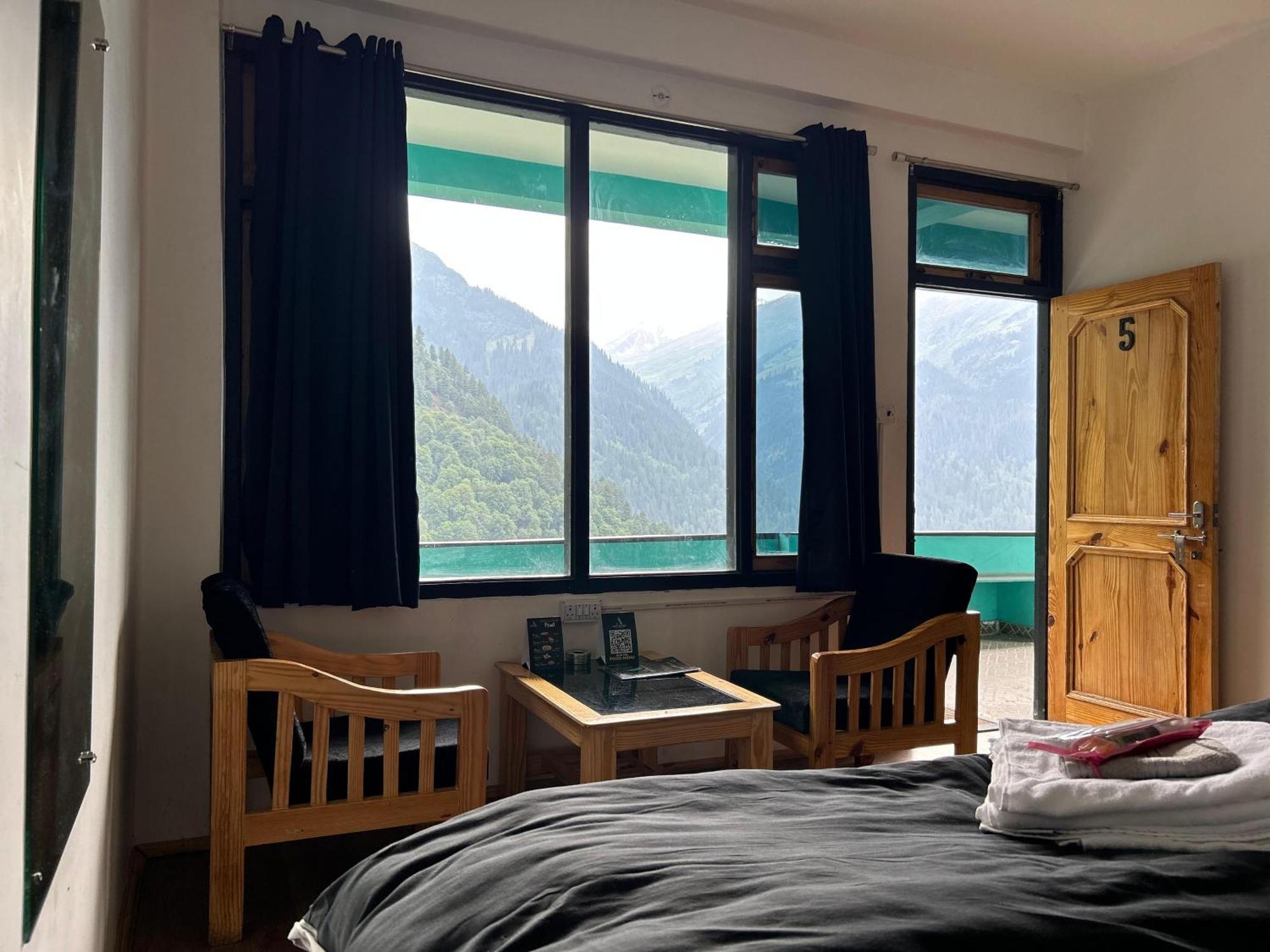 Aman Resort, Tosh Village, Himachal Pradesh Exterior photo