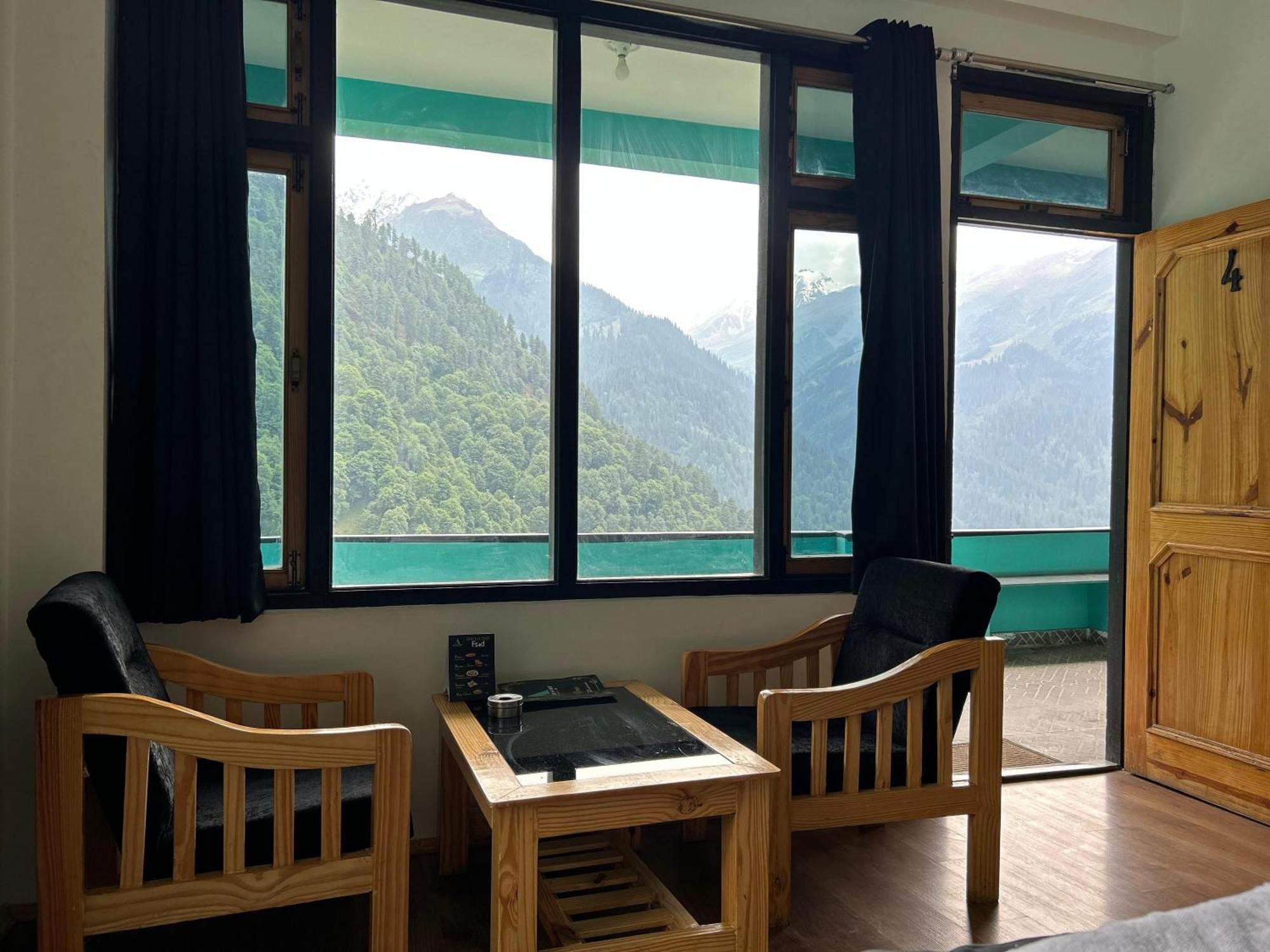 Aman Resort, Tosh Village, Himachal Pradesh Exterior photo